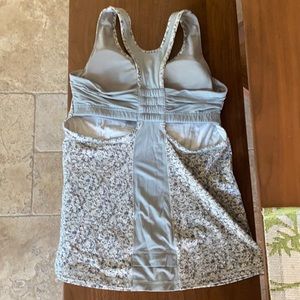 LuLuLemon activewear open back vent top